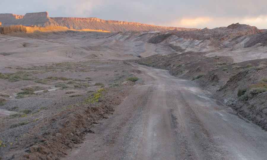 Caineville Wash Road