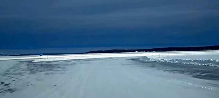 Storsjön lake ice roads