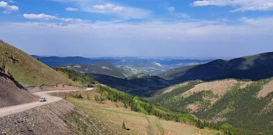 Hailstone Butte