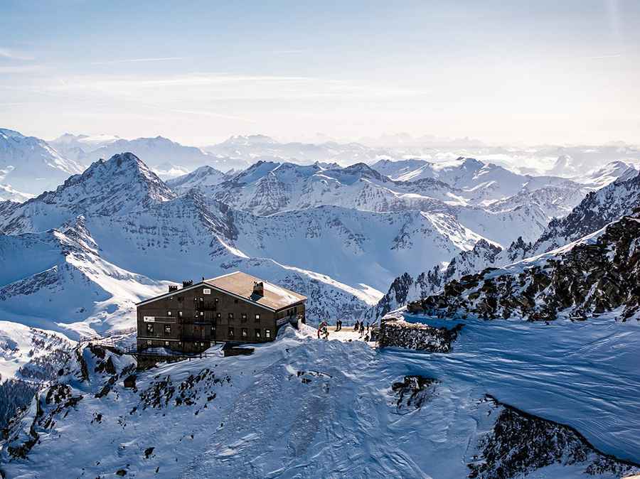 The Italian mountains that captivate skiers from all over the world