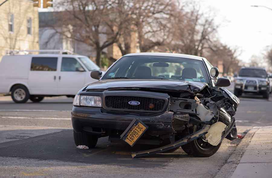 What Should You Do After A Car Accident? 6 Smart Tips