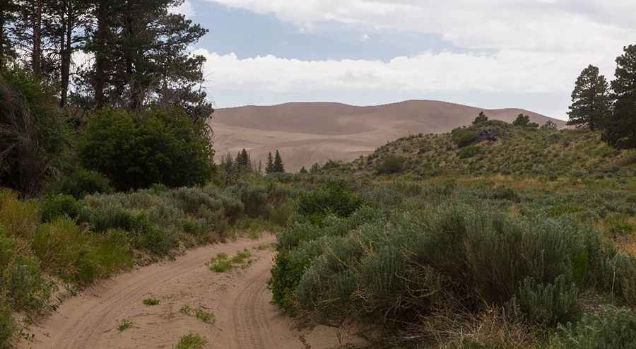 Medano Pass