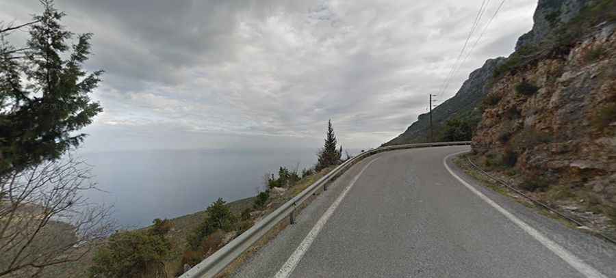 Kyparissi road