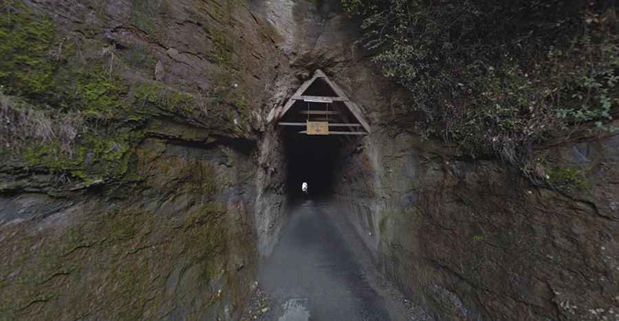 Moki Tunnel