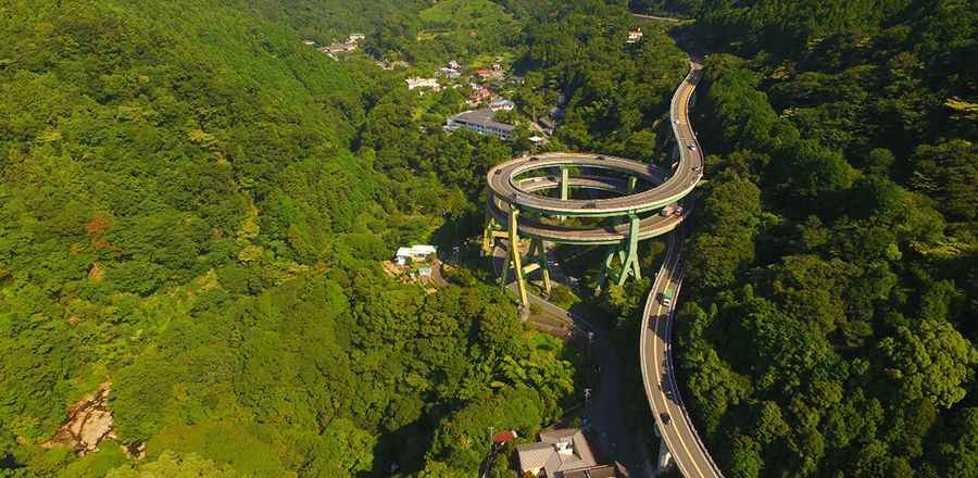 Kawazu-Nanadaru Loop Bridge