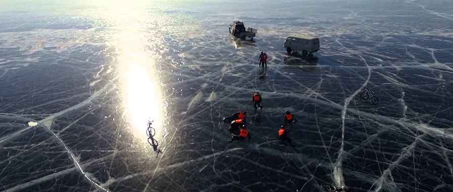 Lake Khövsgöl ice road