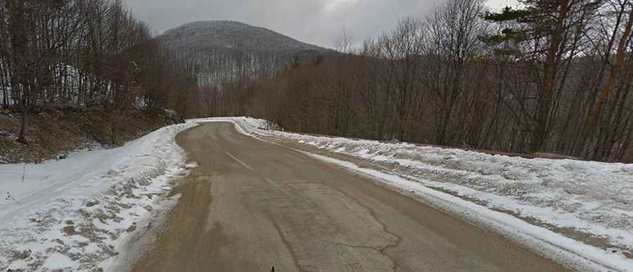 Vratnik Pass