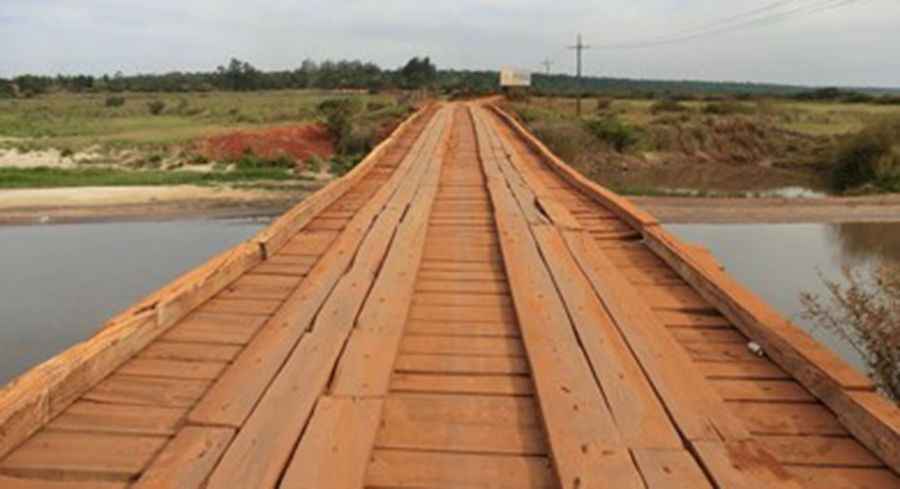 Monday River bridge