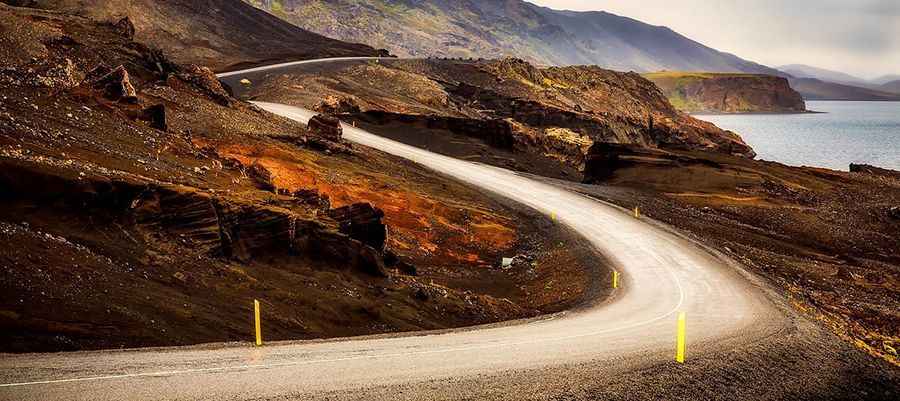 How to Drive Safely in Iceland