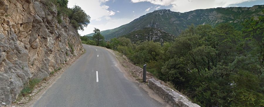 The scenic road to Col d’Olivier