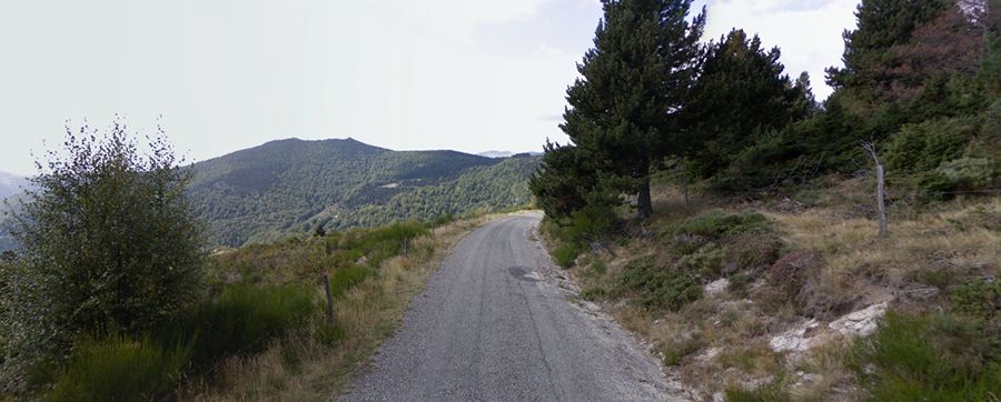 An awe-inspiring road to Col des Basses