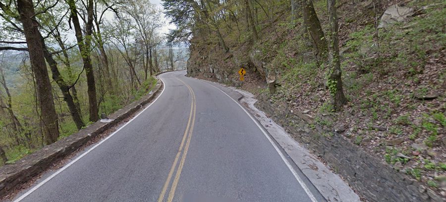 3 Really Tight Hairpin Turns On The W Road In Chattanooga